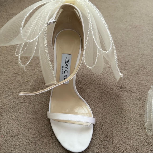 JIMMY CHOO Aveline Bow Heels - Picture 5 of 5